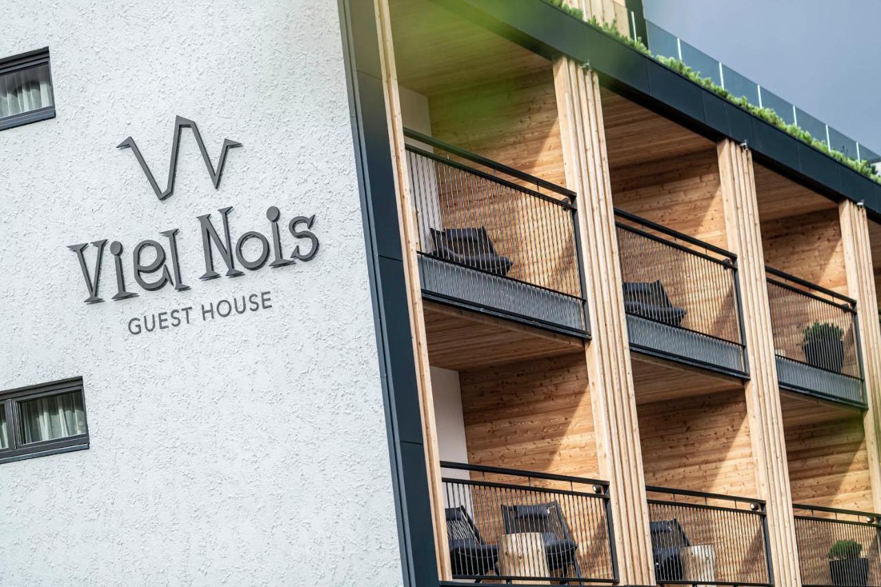 Viel Nois Guest House ฟูเนส ภายนอก รูปภาพ