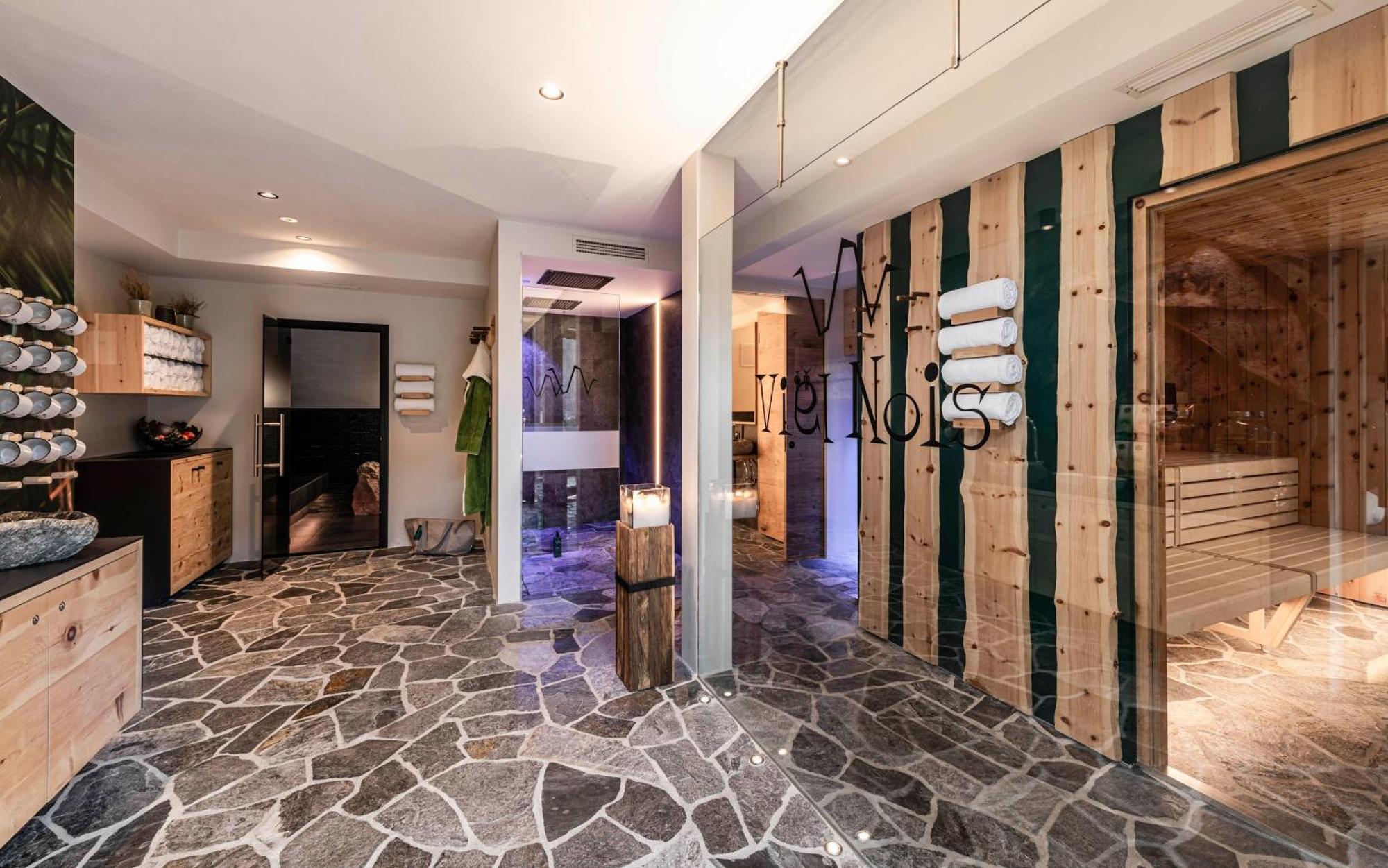 Viel Nois Guest House ฟูเนส ภายนอก รูปภาพ